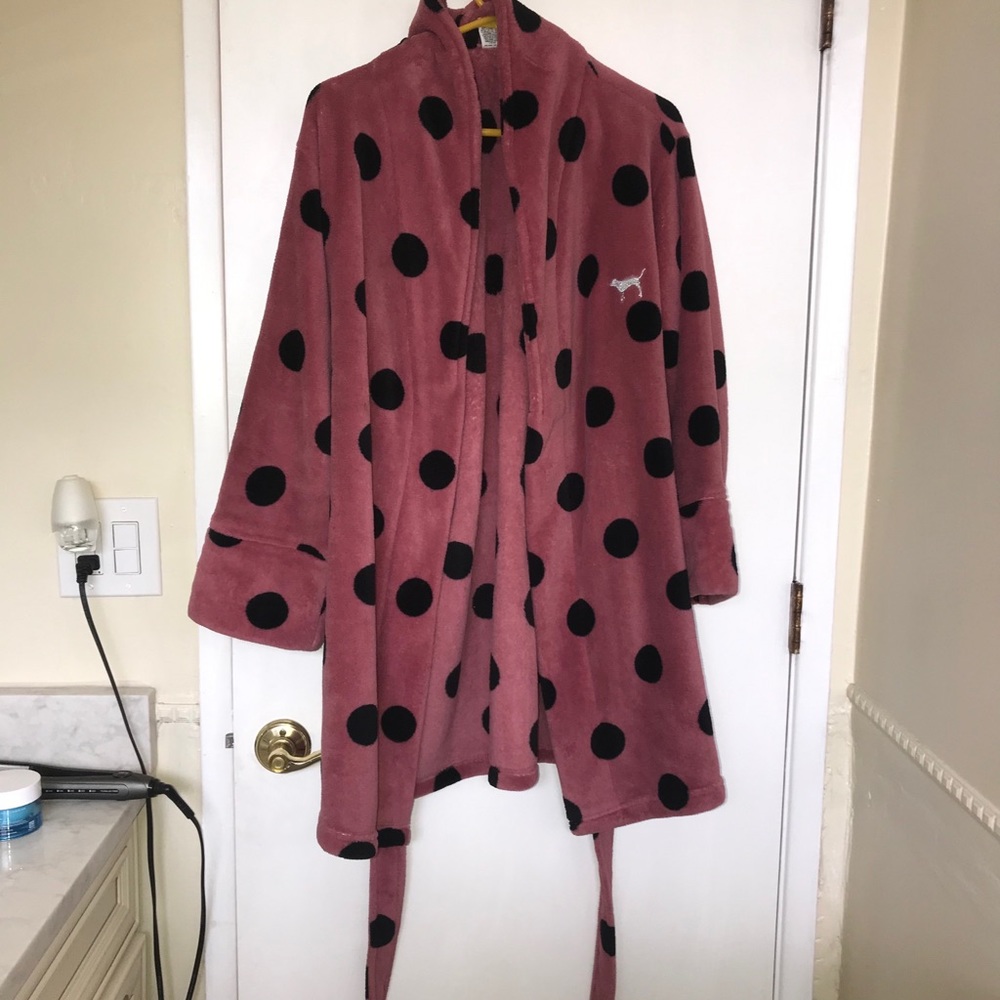 VS Pink polka dot robe